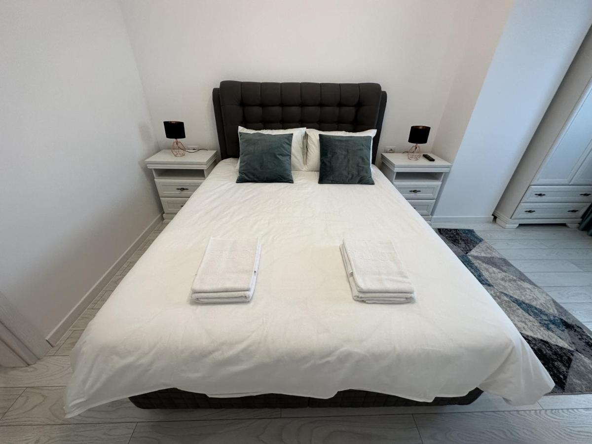 Ferienwohnung Apartament In Suceava, Zamca Exterior foto