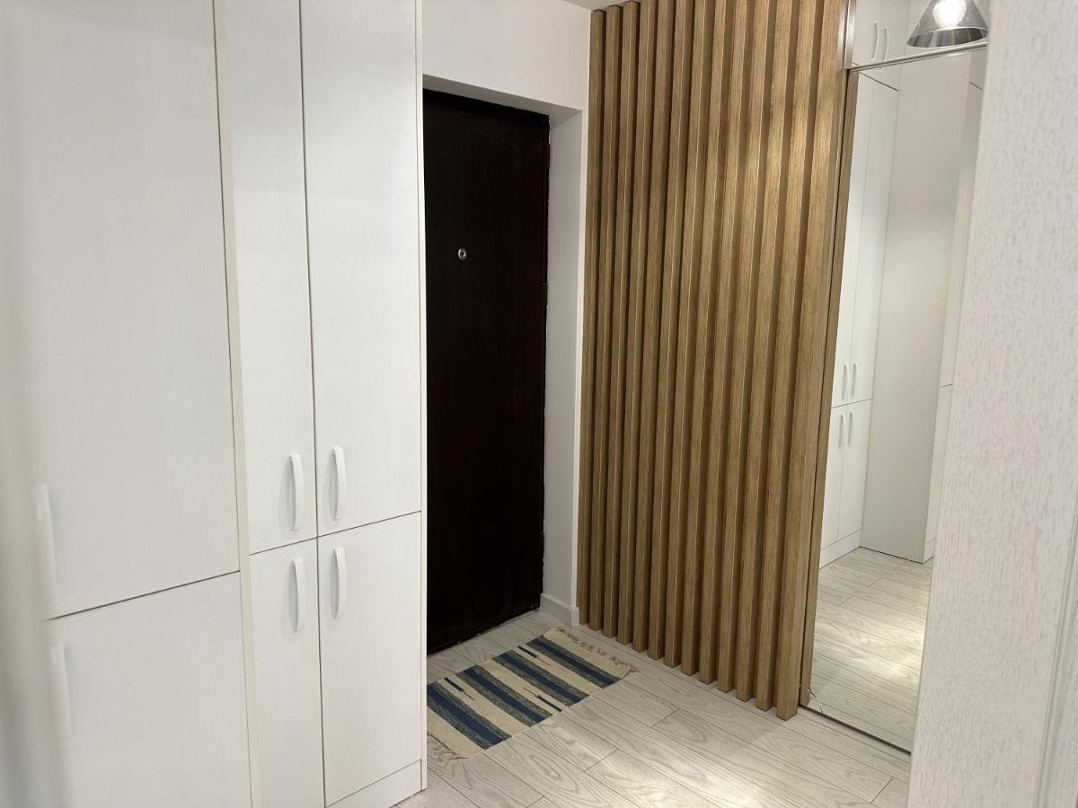 Ferienwohnung Apartament In Suceava, Zamca Exterior foto